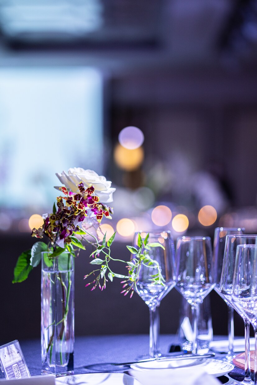 結婚式の装花の悩み、プロがテキストで相談に乗ります 20年のプロ目線で、会場装花の選び方・予算の不安を解決 イメージ1