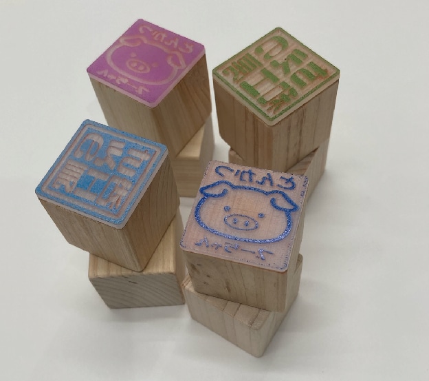 スタンプ・角印はアクリル＋ひのきキューブで作ります アルコールで簡単に落ち、色替え簡単。お名前スタンプにも是非。 イメージ7
