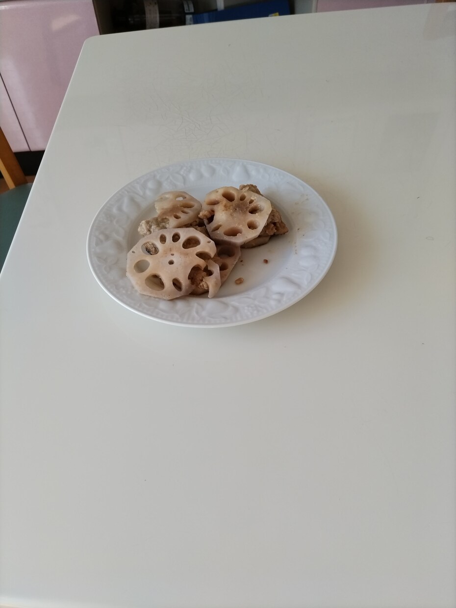 れんこんとひき肉の蒸し煮を届けます れんこんとひき肉の蒸し煮です。簡単でおいしくできるレシピ イメージ1