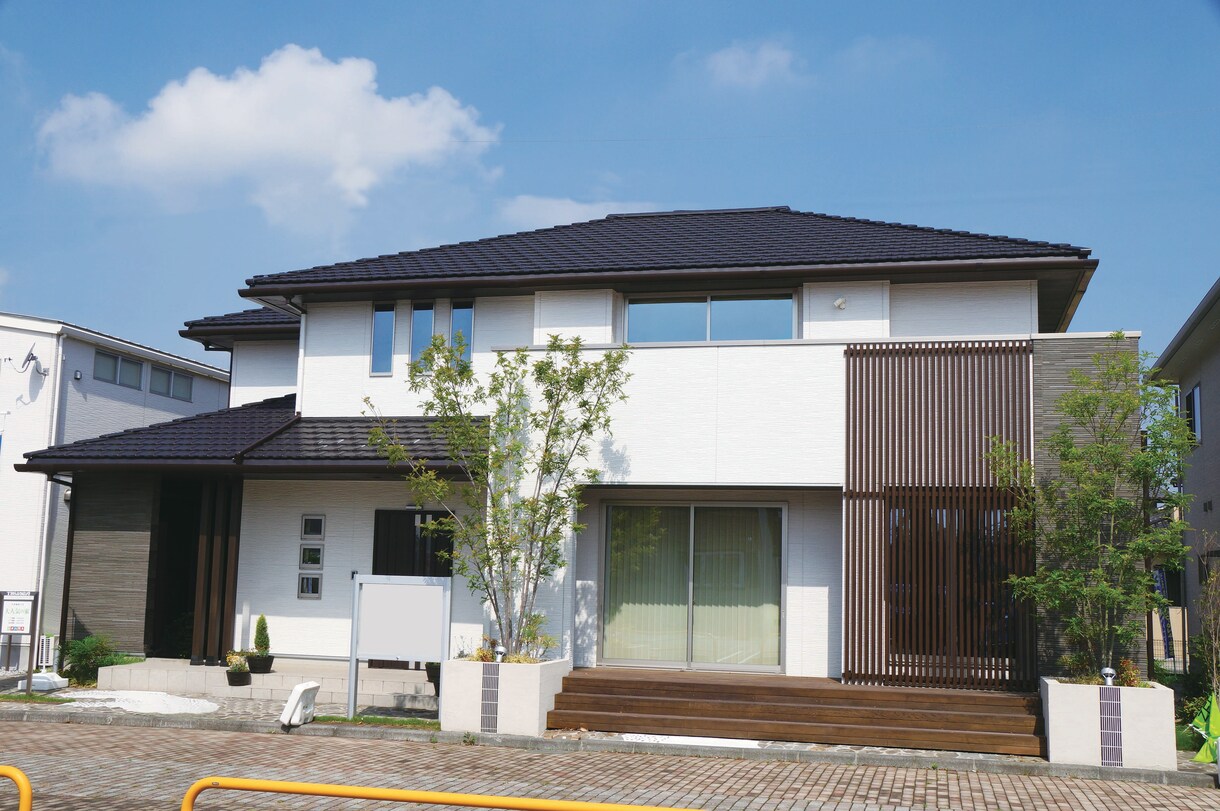 屋根瓦（粘土瓦）の相談承ります お住まいの屋根瓦でお困りの方へ イメージ1