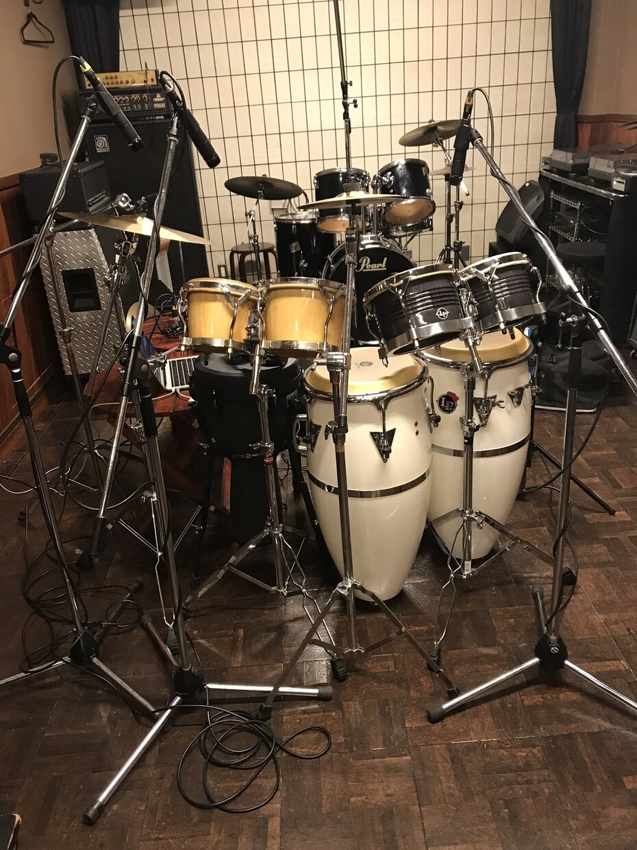 パーカッション、ドラムの生音入れます パーカッションまたはドラムでカッコ良い音入れます。 イメージ4