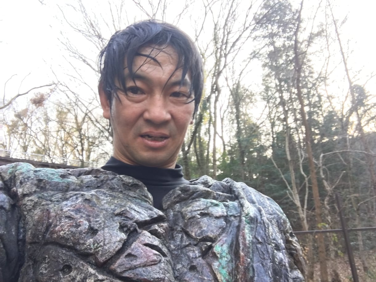現役スーツアクターがあなたの疑問、質問に答えます スーツアクターとは着ぐるみを着てアクション、芝居をする仕事。 イメージ1