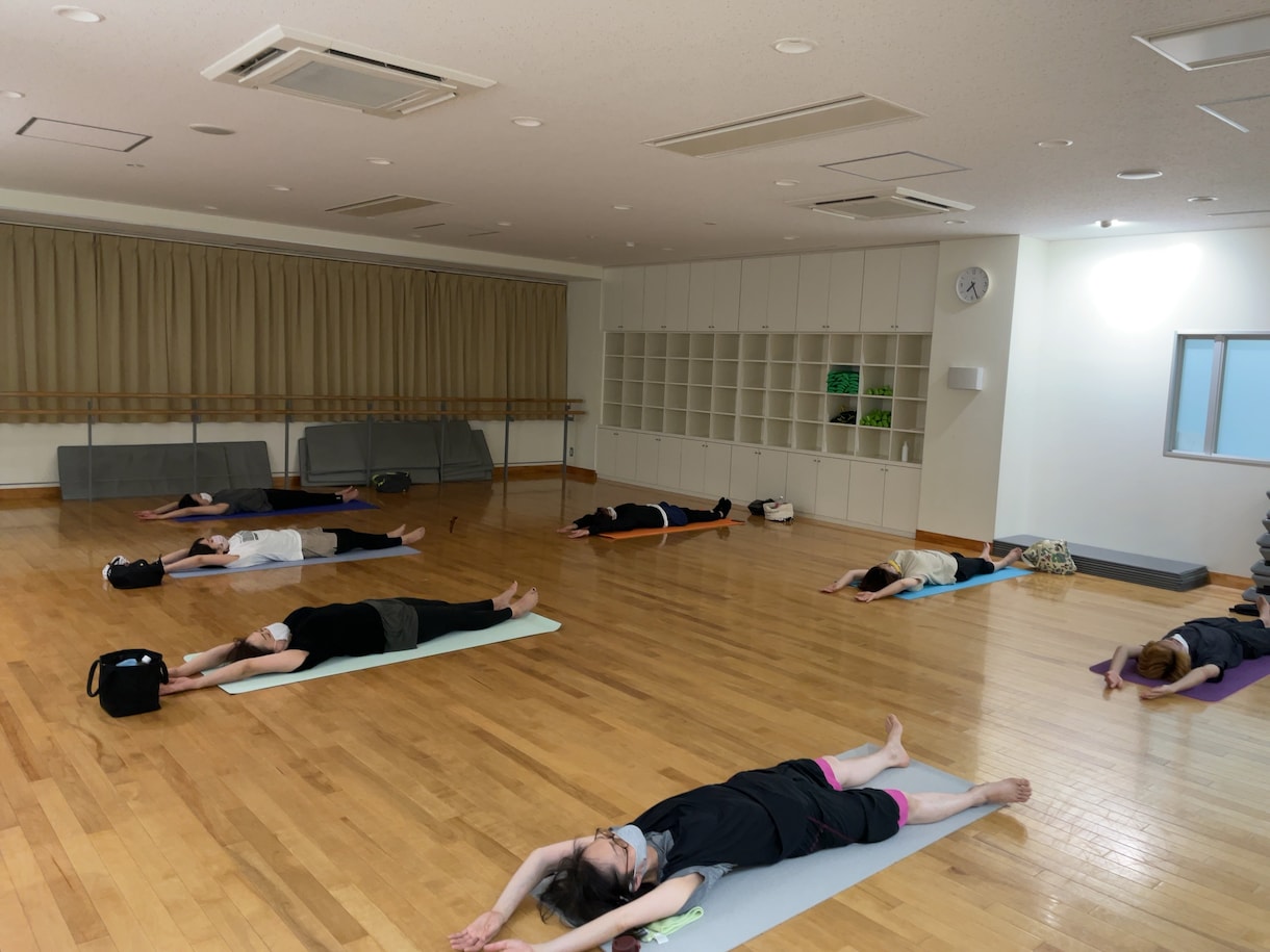 瞑想ヨガでカラダとココロすっきり整えます 瞑想とヨガを融合させたもので、瞑想やヨガ初心者大歓迎です！ イメージ1