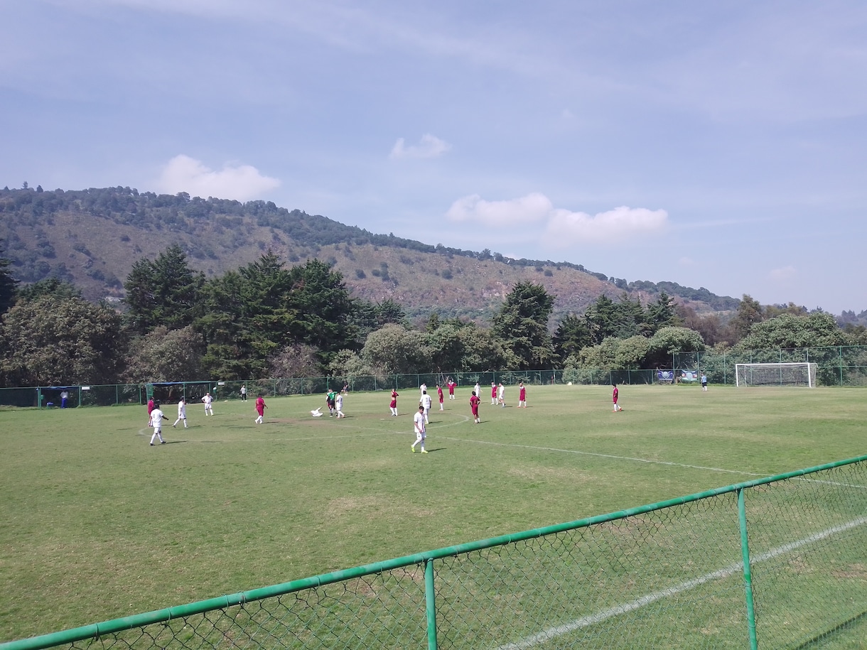 サッカーをより楽しみうまくなるための相談にのります 小学生から大人まで、国内海外経験を活かし個人のテーマに対応 イメージ1