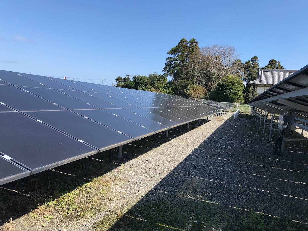 産業用低圧太陽光発電所の除草作業を行います 年3回、都度写真報告付きなので安心です イメージ8