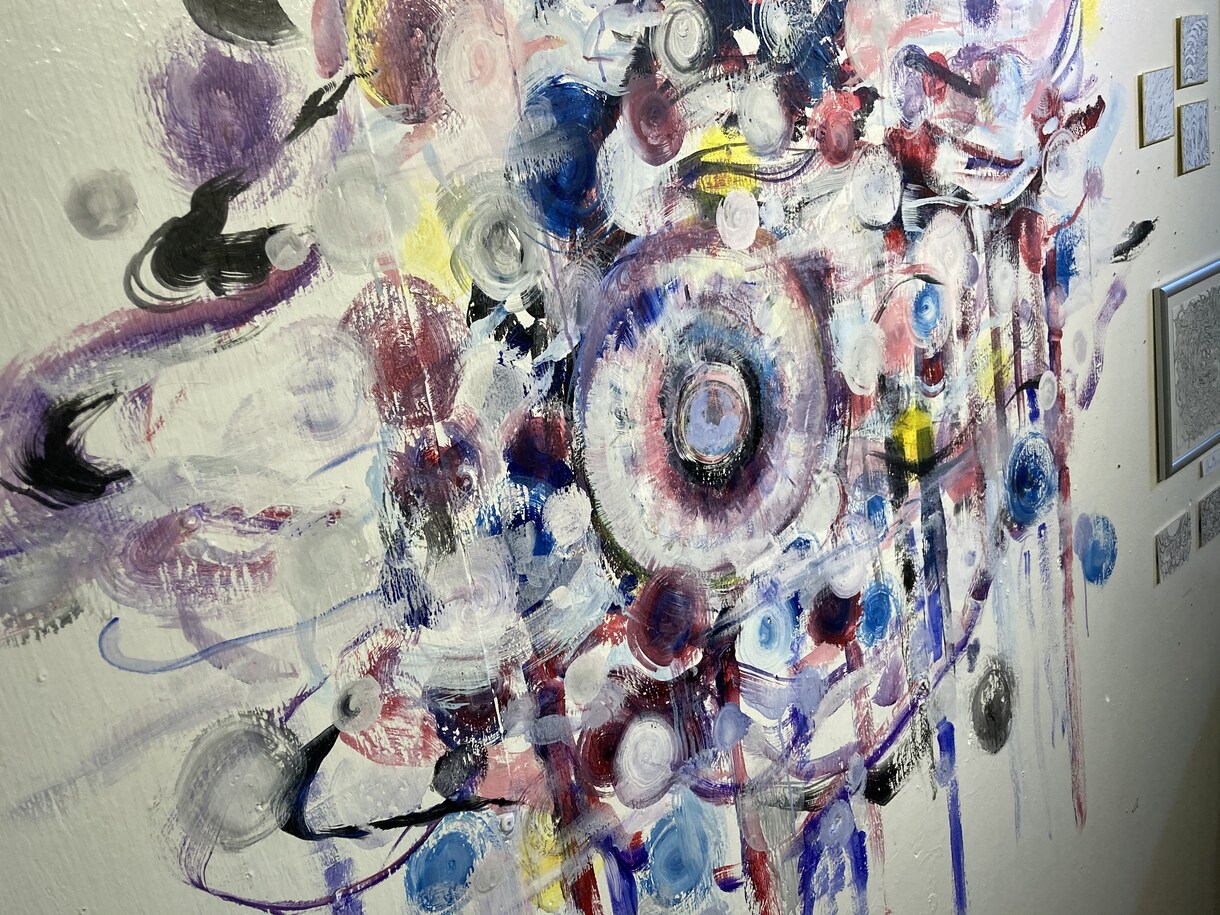アナログ原画付きイラスト描きます 雰囲気のある人物や繊細な抽象画まで対応します！ イメージ8