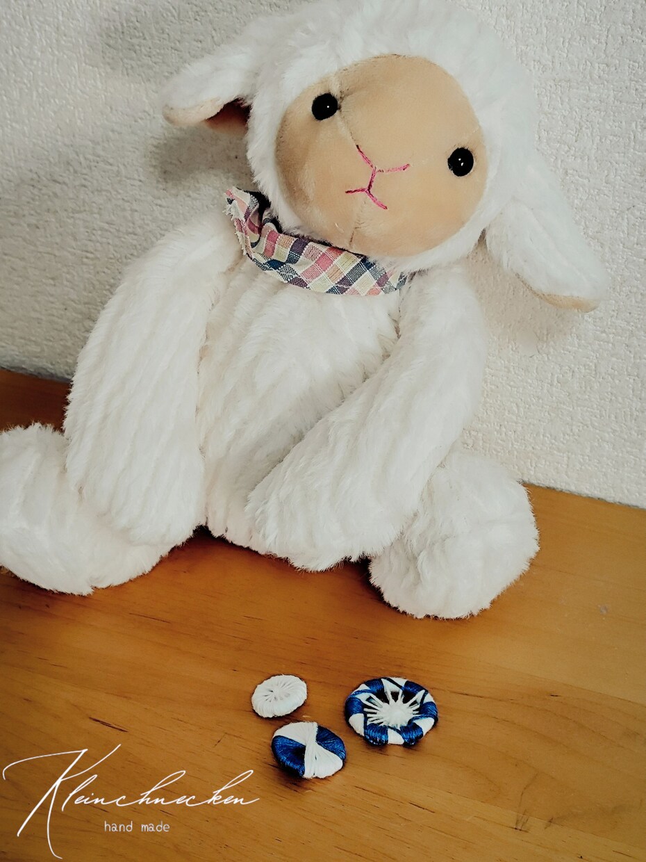 推し活おしゃれかわいい小物作ります 他人と被らない百の色種から選べる糸ボタンアクセ作成　カプにも イメージ3