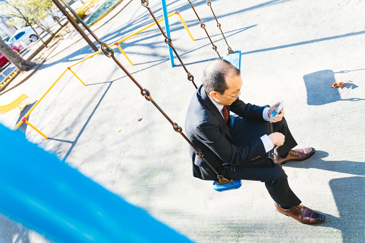 低コストで薄毛の進行を止める方法をお伝えします 20代、30代で薄毛に悩んでいる方へ情報を共有します。 イメージ1