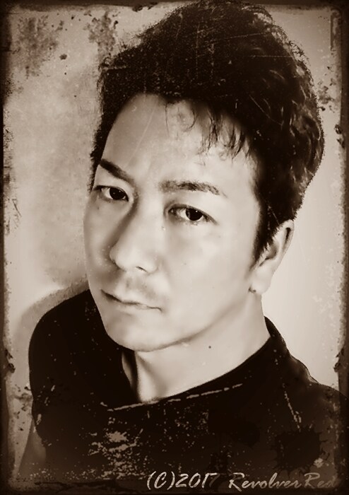 実物のエレキギターを演奏してロックな楽曲を作ります あなたをロックシンガーへとイメージチェンジするサービスです イメージ7