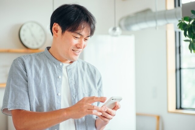 うんうん、と聞いて、うなずきます 評価しない。否定しない。ため息でも武勇伝でも、ゆるく聞きます イメージ4