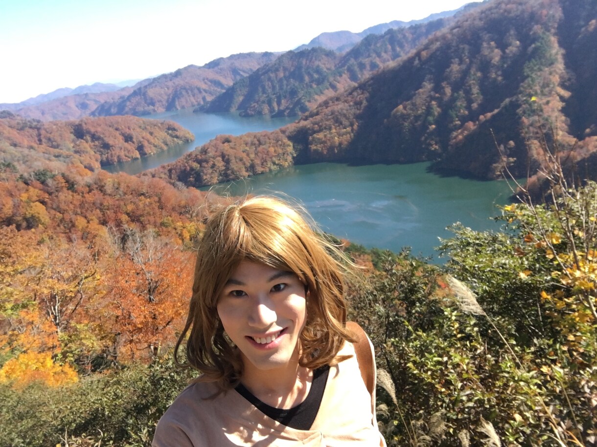 女装モデルをやってます 似顔絵用に可愛いポーズをして欲しい イメージ3