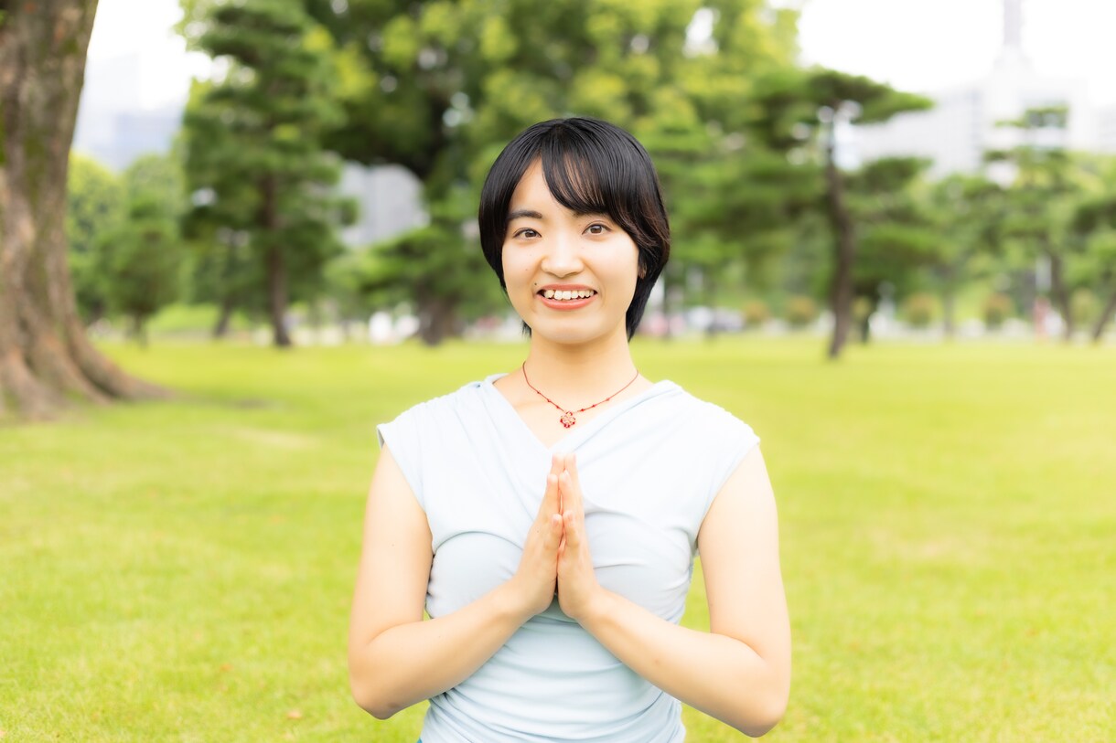 朝ヨガと瞑想で心と身体を整える習慣づくりをします 仕事もプライベートも心地良い朝から始める自分メンテナンス。 イメージ2