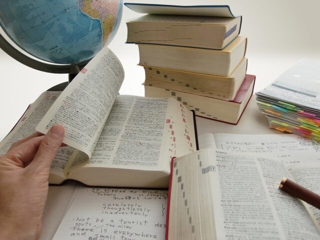 元新聞記者が、英検１級エッセイの書き方を教えます 要点は２つだけ。知ってしまえば、あとは高得点を取るしかない！ イメージ1