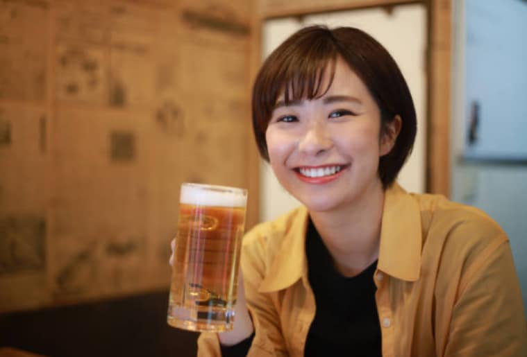 関西弁の飲み仲間♬さし飲みしながらお話します 何となく話したい✨酔った時のいい気分のまま⭐︎お話しましょう イメージ5