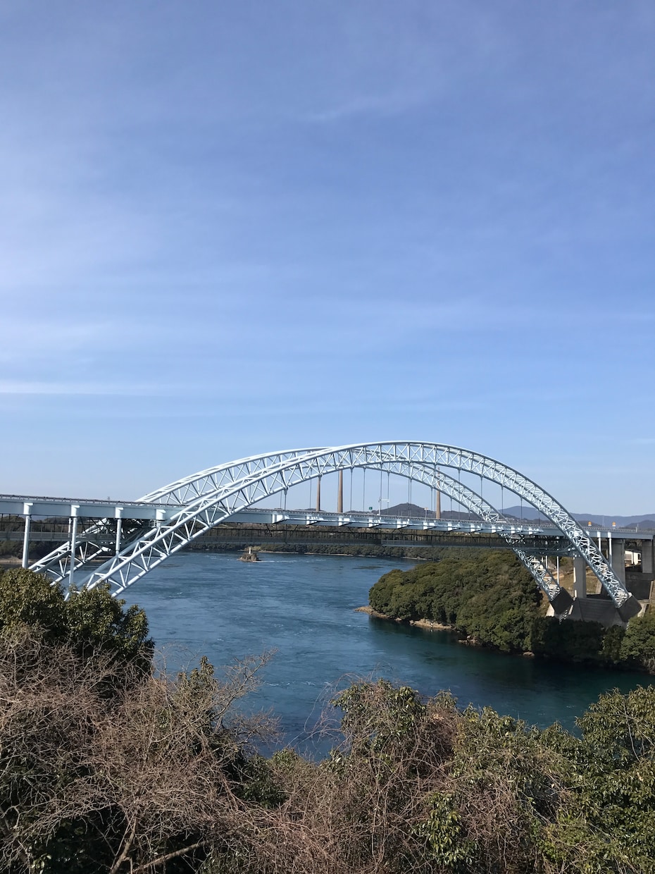 霊視をしながら、必要なメッセージをお伝えします ご自分の未来や現状に答えが出ないあなたへ イメージ1