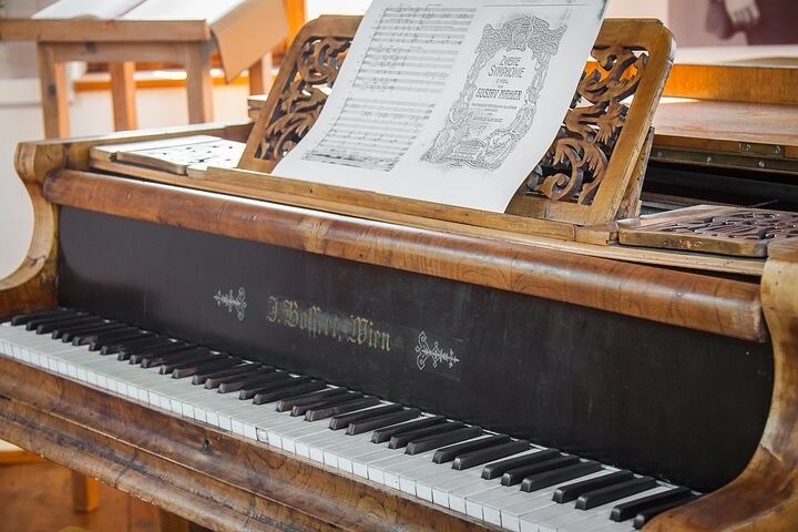 現役ピアノ講師が正しい指づかいと音名を教えます 正しい音名と指づかいを記入し、ピアノを弾くお手伝いをします！ イメージ2