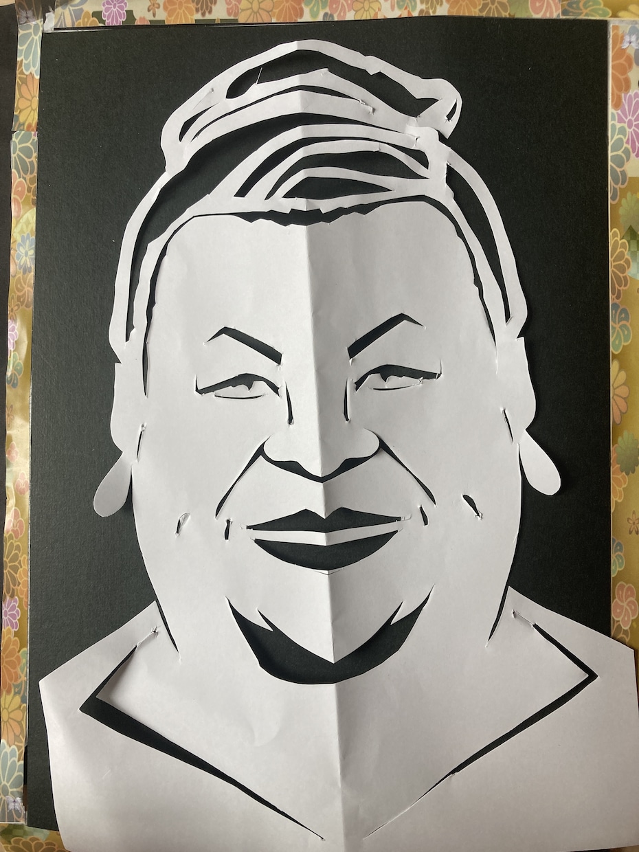 似顔絵切り絵～心を込めてお切り致します 『笑点』出演！福を呼びこむ紙切り師 イメージ2