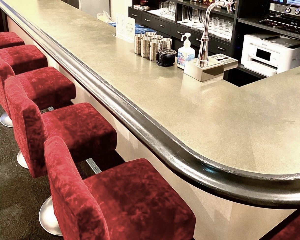 まずは乾杯しませんか…？♡素敵な夜を提供致します 『スナックさえ 』でご一緒に乾杯させていただきます♡ イメージ3