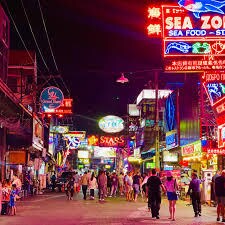 旅行会社店長がお客様の悩みを解決します 旅のプロが企画提案！お得情報満載の旅行ガイドをお届けします。 イメージ2