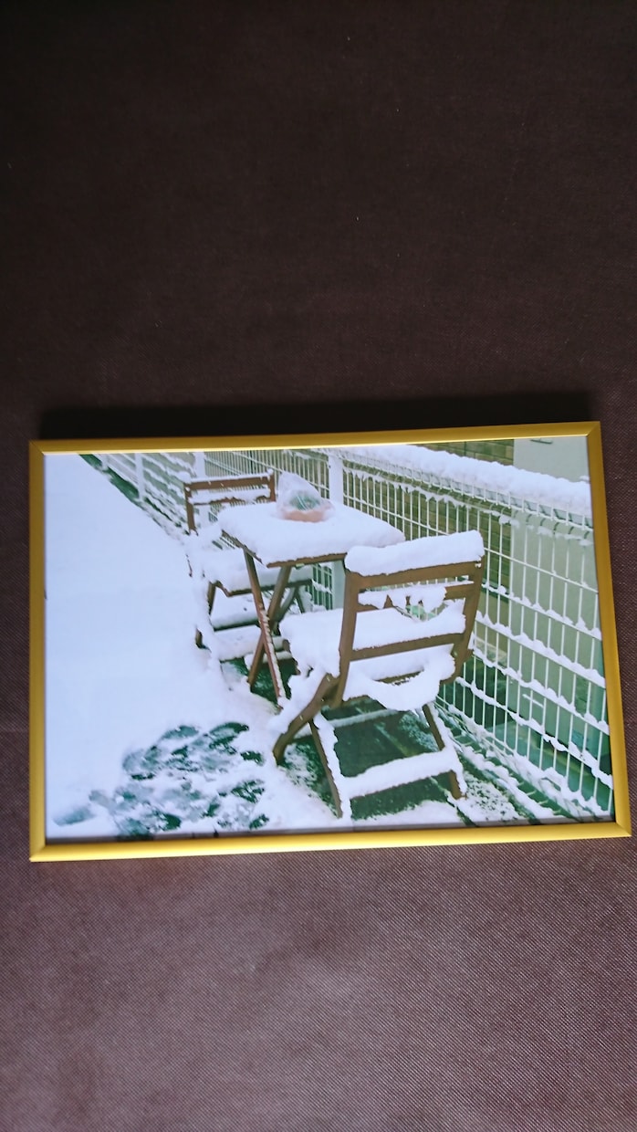 雪のチェアの写真作品を提供します 雪のチェアの写真作品をお部屋に飾られてはいかがですか。 イメージ1