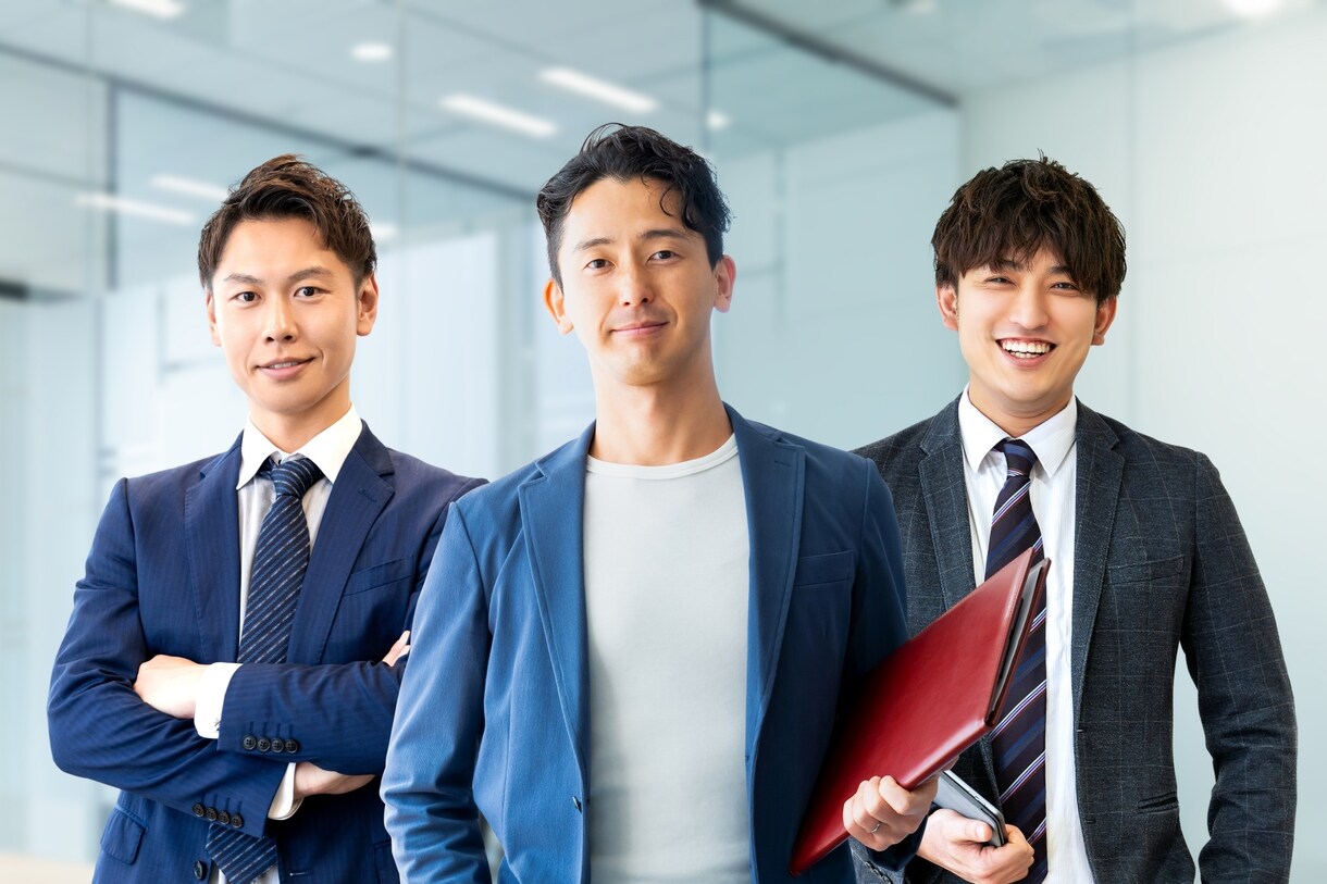 第一印象UP❗️勝てる❗️スーツコーデ提案します 迷わない❗️スーツの着こなし提案❗️オフィスカジュアルも◎ イメージ1