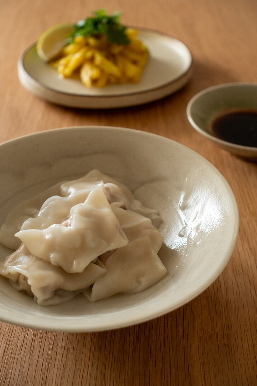 レシピ本のような料理写真を自然光で撮影します “おいしそう”や料理の魅力を丁寧に届けます＊ イメージ4