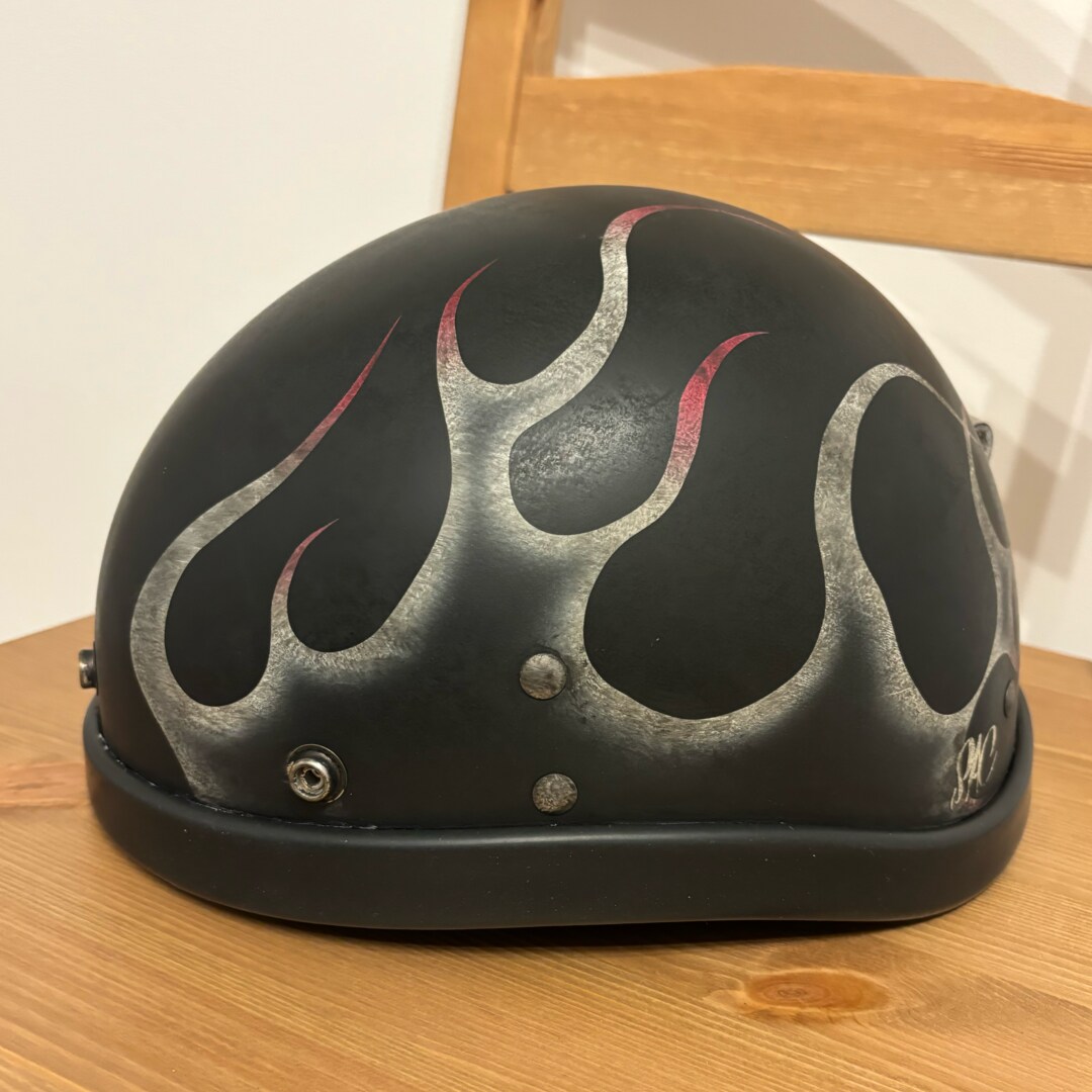 ヘルメットなどのカスタムペイント致します ヘルメットなどのカスタムペイント イメージ2