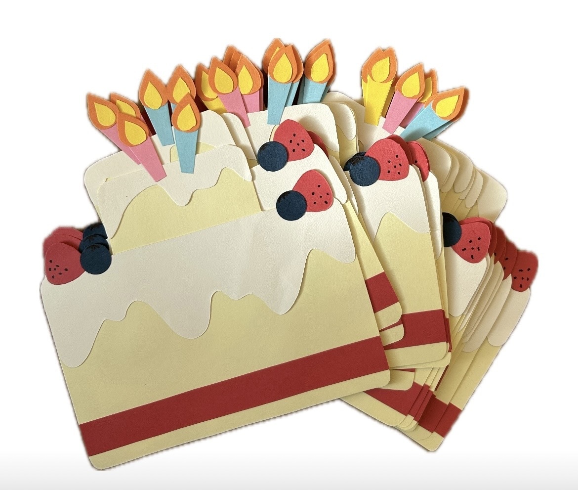 誕生日カード・メッセージカードをまとめて制作します 手作りカードで気持ちが伝わる1枚に イメージ1
