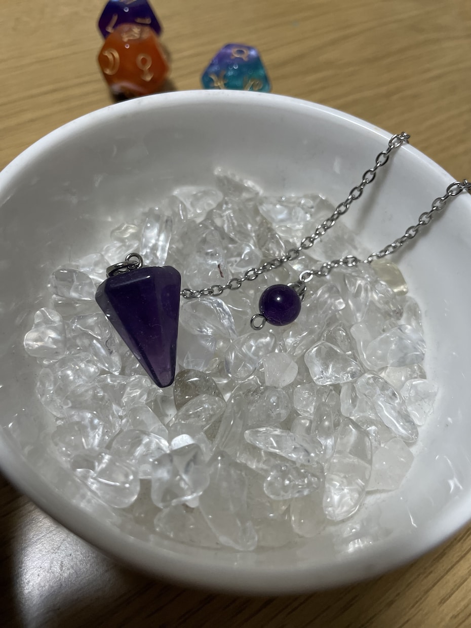 イエス・ノーペンデュラムで２択占いします サクッと！高次元と繋がり２択の答えを導き出します。 イメージ2