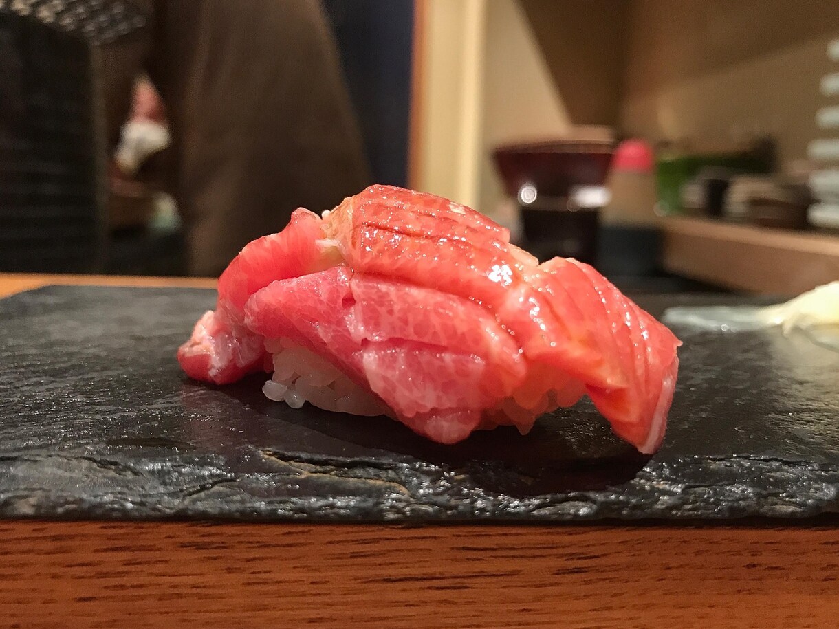 大阪/東京 お薦め飲食店ご紹介致します 大衆居酒屋、寿司、中華、隠れ家、カレー他知ってます‼︎ イメージ1