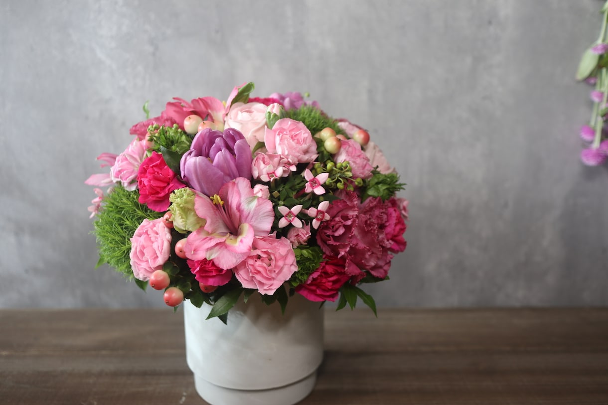 花屋さんです。企業間同士のお祝い花も作成できます 複数の花屋さんで10年修行したフローリストが制作いたします。 イメージ6