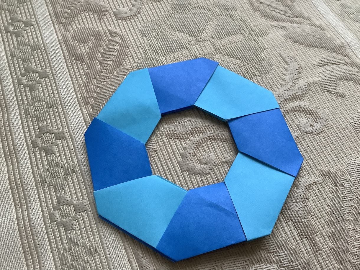 ユニット折り紙(完成)をお売りします ユニット折り紙(くす玉や箱など)を作ります。 イメージ3
