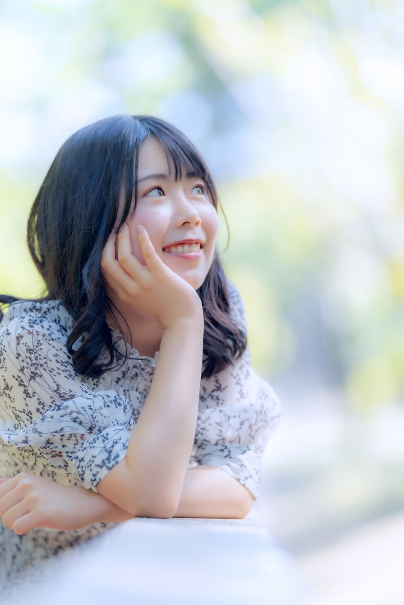 写真が苦手な女性専用｜マッチングアプリ撮影します その場でポーズ指示｜自然な表情で可愛く イメージ3