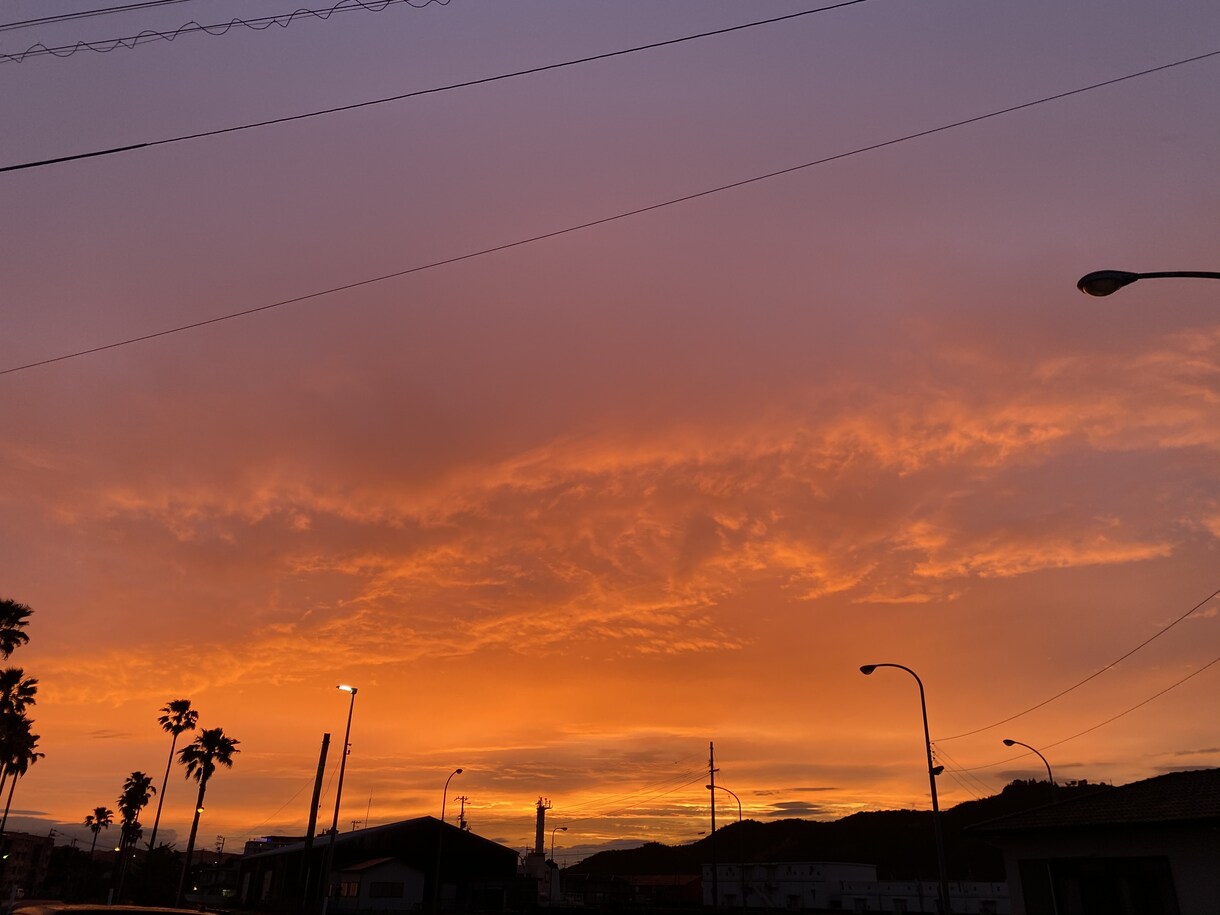 空と雲の写真売ります 雨の日以外の空なら色々有ります。壁紙などにいかがでしょう。 イメージ2