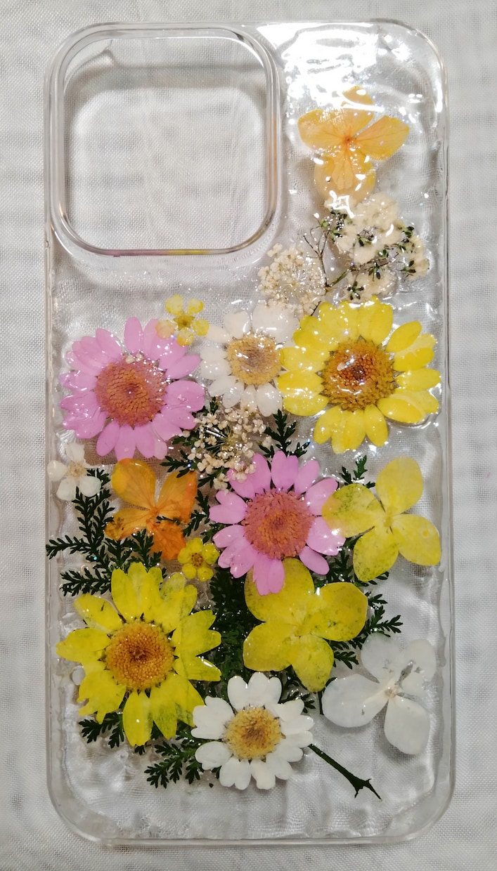 スマホケース　押し花　１点もの承ります スマホケース　押し花・ドライフラワー　ハンドメイド イメージ4