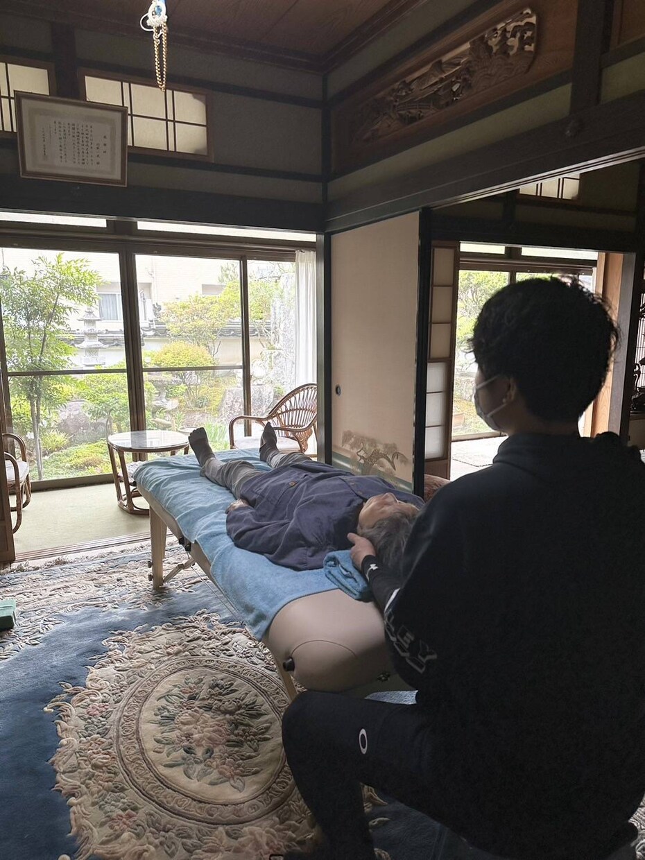 国家資格取得しているトレーナーが身体の相談受けます 誰かのために生きてこそ人生は価値がある イメージ2