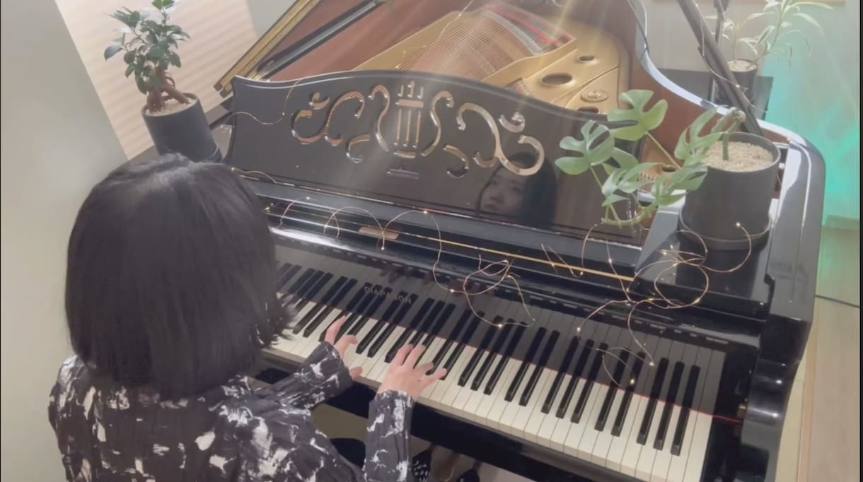 送っていただいた演奏動画に、動画でレッスンします ポーランドに約7年間留学経験のあるピアニストがレッスンします イメージ4