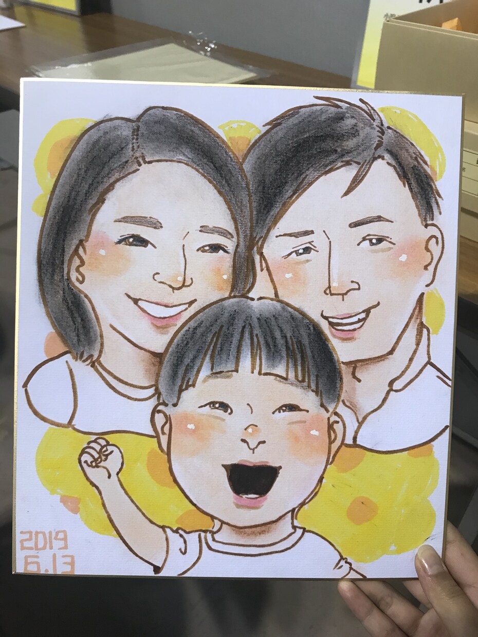 思い出に残るような似顔絵描きます 特別な記念日などにいかがですか? イメージ2