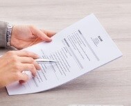 英文職務経歴書(CV 3ページ迄)作成/添削します 外資系企業元人事トップが採用者経験を生かして丁寧に対応します イメージ1