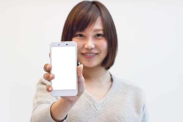 お得な格安スマホ乗り換えを最新情報でサポートします 毎月7500円、年間約10万円の貯蓄を可能にした最新節約術 イメージ3