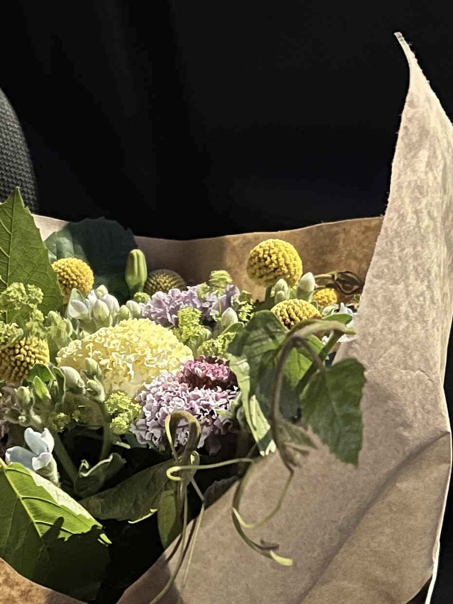 家用、プレゼント用の花束たばねます 花初心者の方向けに花を束ねます！ イメージ1