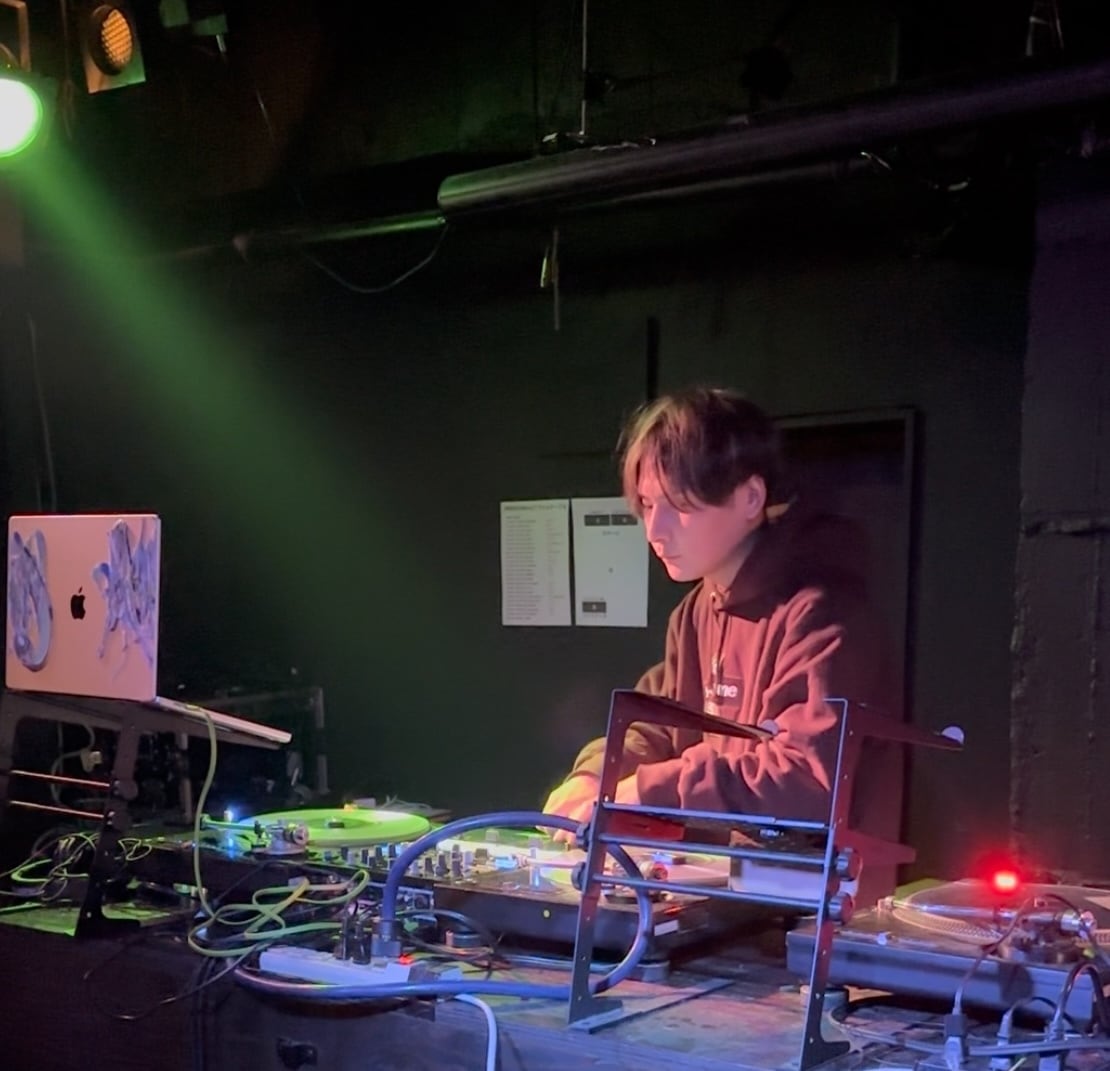 初心者向けDJレッスンします 機材選びからスクラッチまで丁寧に指導 イメージ1