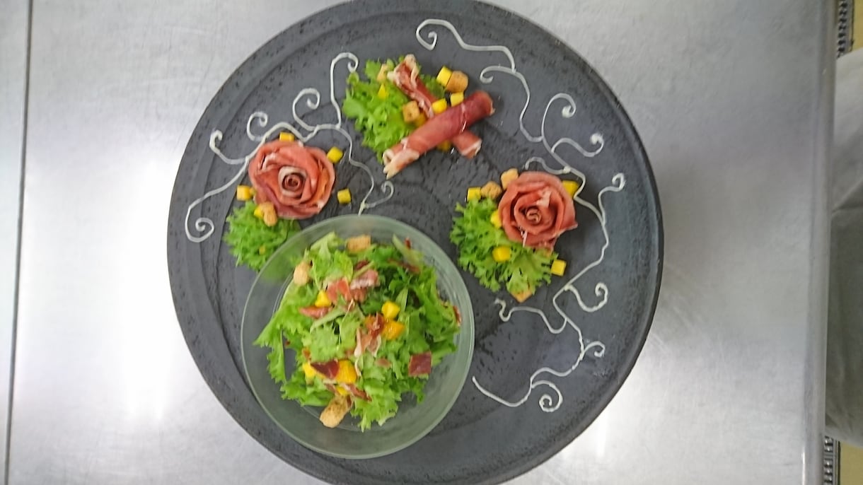 いつもよりちょっと贅沢な雰囲気の食卓を提案します ちょっとした盛り付けや食器類で料理の雰囲気が全く変わるんです イメージ2