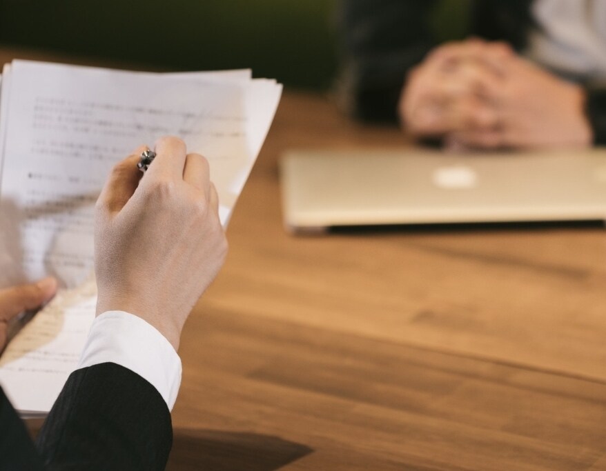 あなたの会社の労務リスクを診断します 16個の質問に答えるだけで労務リスクや課題を明確に。 イメージ1