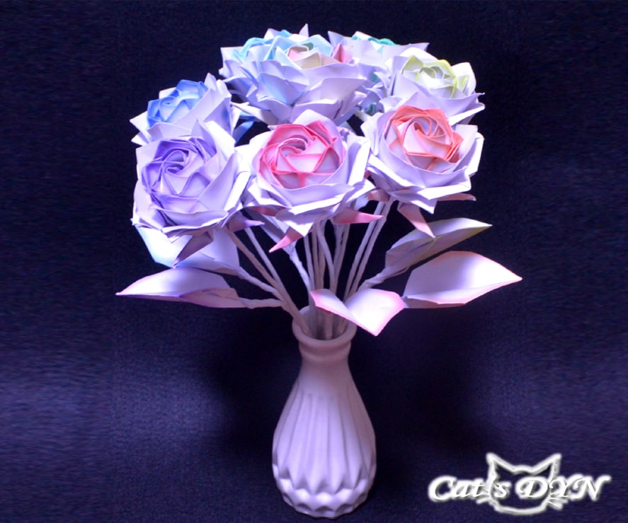 折り紙の薔薇（レインボーローズ）を作製します レインボーカラーのみや単色のみなどご希望をお聞かせください。 イメージ1