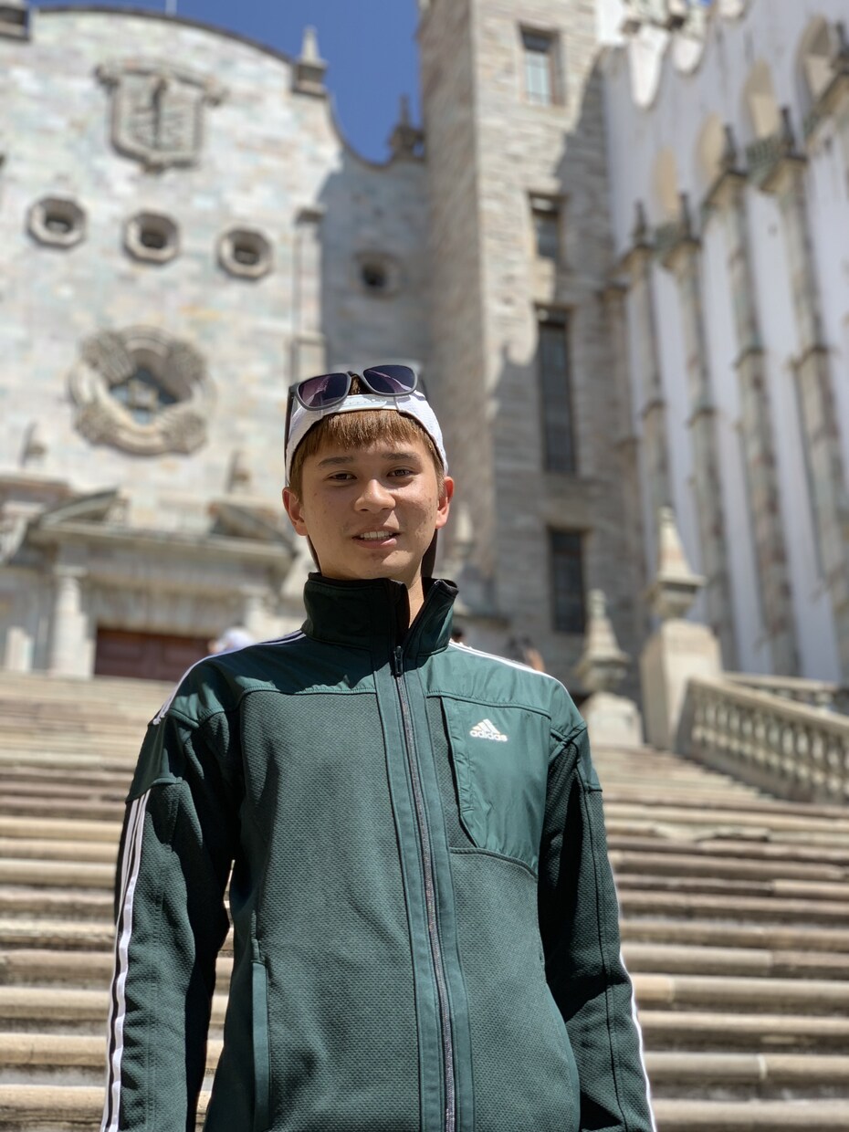 主に小中高生にオンラインで家庭教師をこないます 一つの家庭で兄弟姉妹と一緒に授業を格安で！ イメージ1