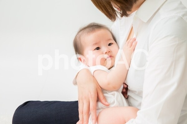 赤ん坊の名前を考えます 赤ん坊にどういう名前をつけたらいいか悩んでいる人 イメージ1