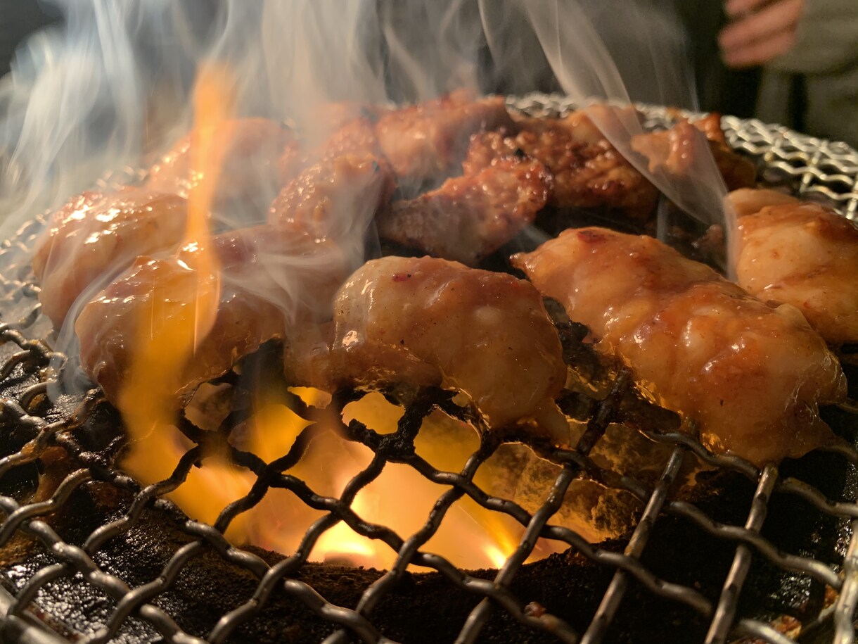 現役焼肉屋が美味しいお肉の焼き方教えます 接待やデートなどで美味しくお肉を焼く方法教えます。 イメージ2