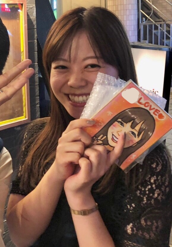 ミニ色紙による１〜２名様似顔絵をお描き致します 低価格によるお試しやちょっとしたプレゼントにオススメです。 イメージ9
