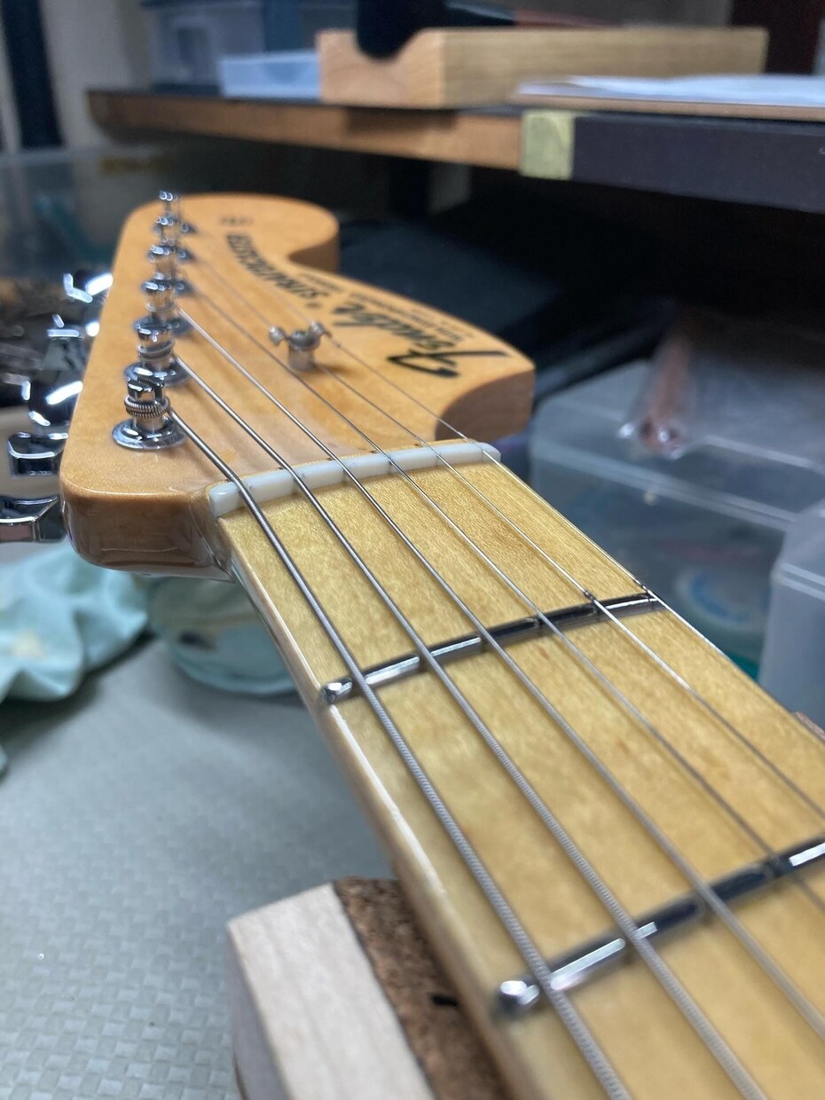 ギター、ベースのフレット交換を致します フレットは消耗品です、熟練の職人が交換します。 イメージ8